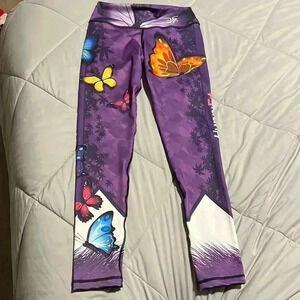 Woman’s Hunnifit Leggings